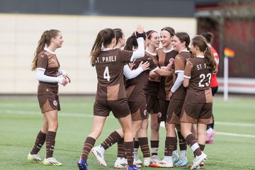 Bild 156 - wBJ FC St. Pauli - Walddoerfer SV : Ergebnis: 3:4